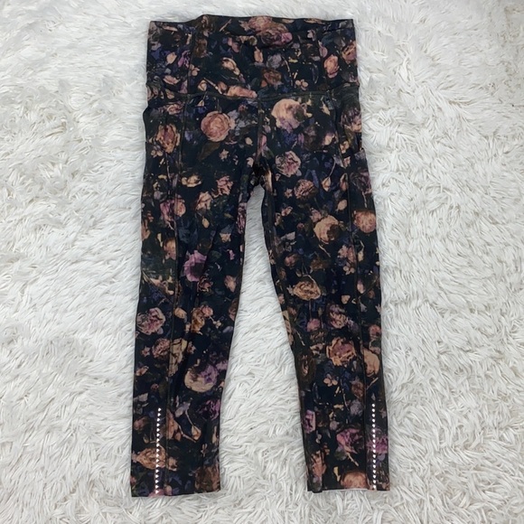 Lululemon Fast & Free Crop II Nulux 19" Peony Multi - Picture 2 of 5